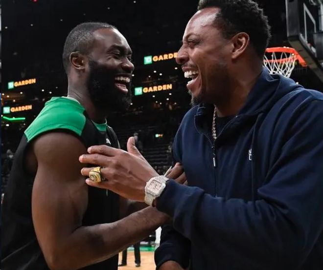 图片报：多特希望以顶薪续约施洛特贝克，但球员还在犹豫（图片报：多特欲以顶薪续约施洛特贝克，球员仍举棋不定）