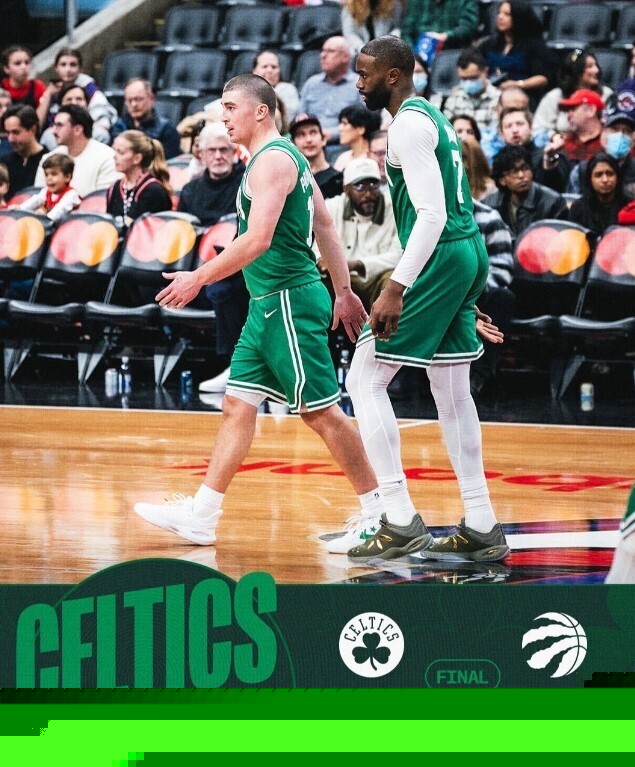 世界杯位置稳了？邮报：凯恩、贝林等五人参与英格兰队新球衣拍摄（邮报：凯恩、贝林等五将参与英格兰新球衣拍摄，世界杯席位稳了？）