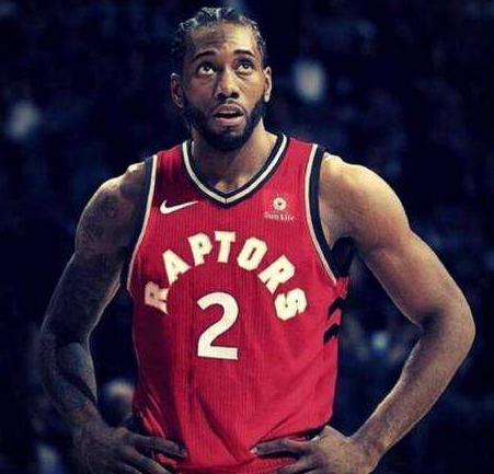 奇闻：巴西球星自掏腰包加盟中超！为赴华豪掷数十万人民币解约费（罕见一幕！巴西球星自费解约赴华，为加盟中超支付数十万人民币）