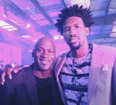 手感低迷！迪亚洛半场9中3&罚球4中1得到8分1板1助攻（状态欠佳！迪亚洛半场9投3中、罚球4罚1中，得到8分1板1助攻）